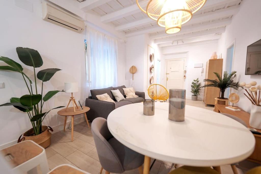 Apartamento A Estrenar En Calle Alcazares 세비야 외부 사진
